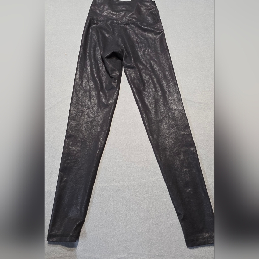 Aerie OfflineShimmer Black Leggings XS EUC Waist 26 Inseam 25 - Picture 2 of 3